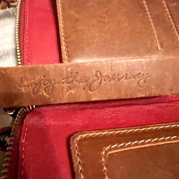 Oak River Wallet, Brown distressed, Genuine Leather - Picture 9 of 13